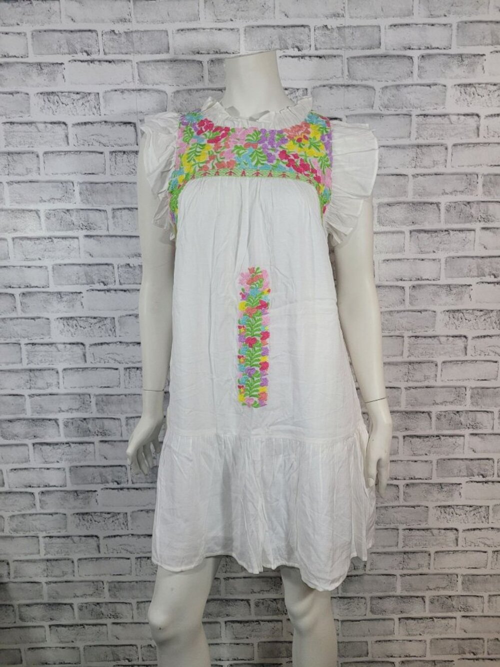 J Marie Oaxaca White Bright Embroidered Knee Length Dress Pockets Size Small